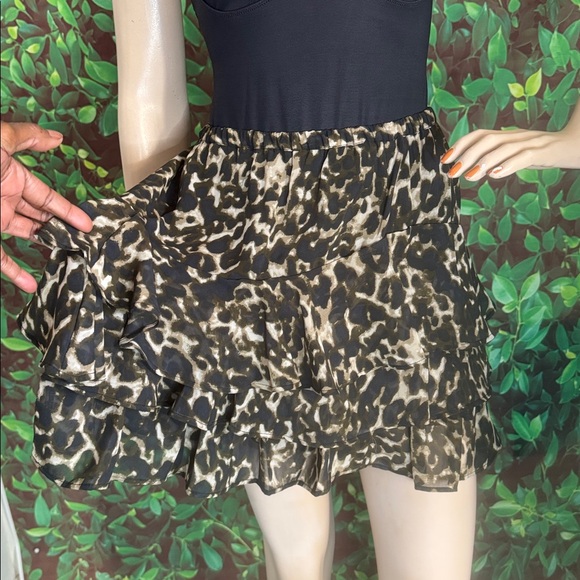 Converse Leopard Print Tiered Ruffle Skirt - Picture 10 of 16